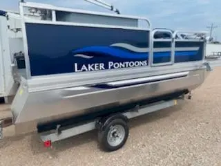 Laker 714 DLX Mini Pontoon Boat photo 3