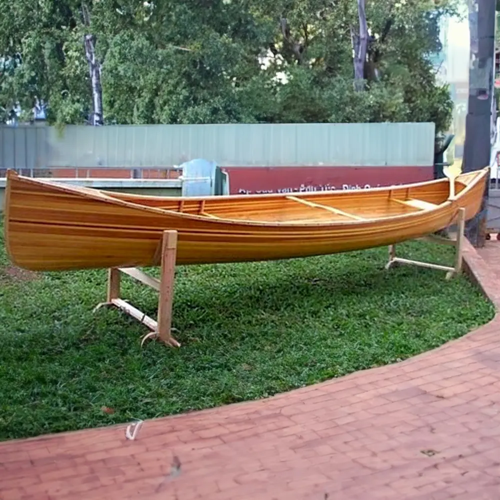 Real Canoe 18'