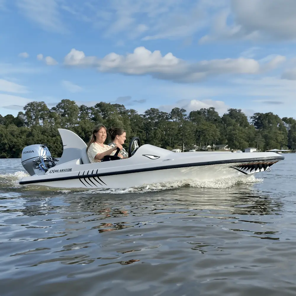 Shark Boat 109 photo 3